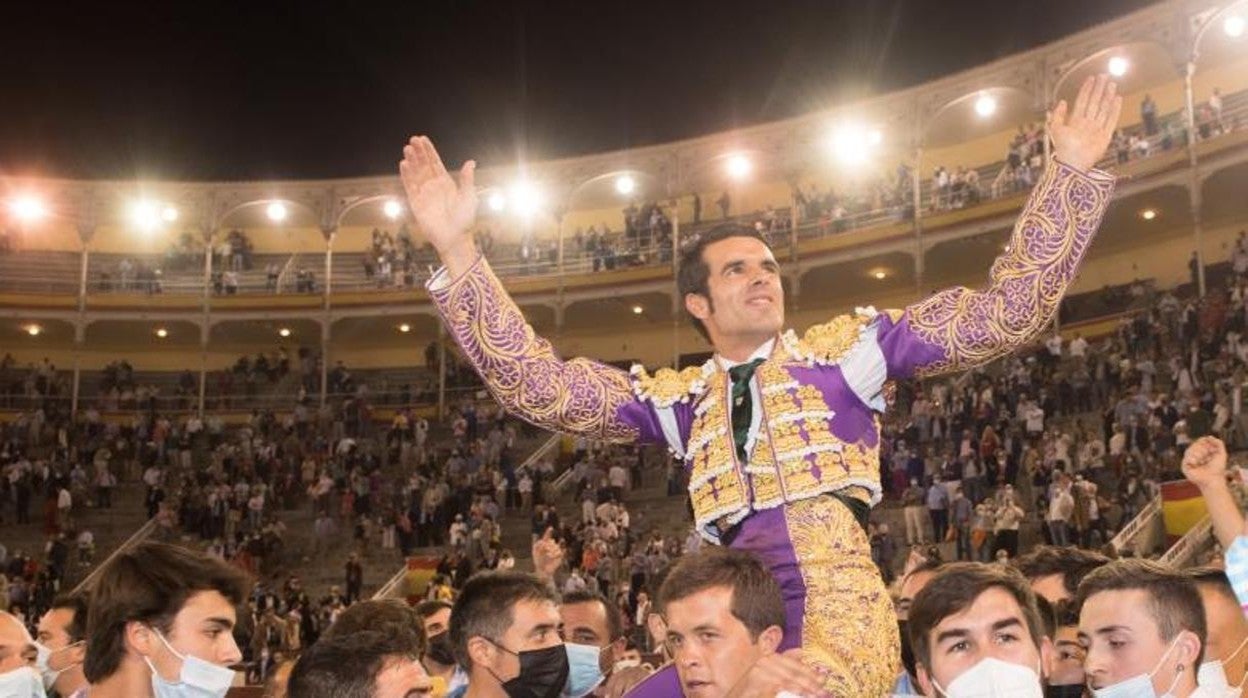 Emilio de Justo salió a hombros por la Puerta Grande