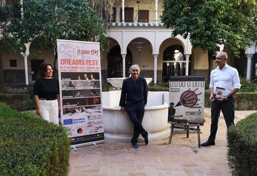 Ricardo Iniesta y Antonio Muñoz en la presentación de la Muestra Internacional de Teatro de Investigación MITIN