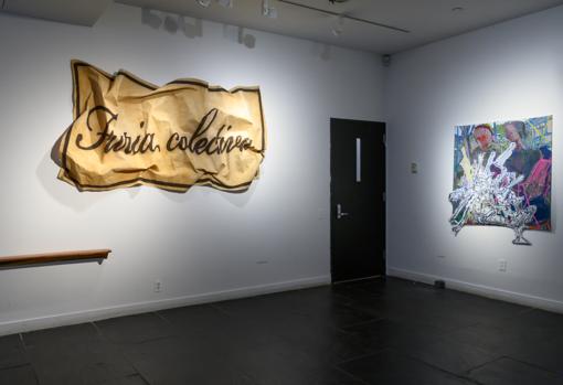 Detalle del montaje de la exposición de La Pera en el Instituto Cervantes de Nueva York