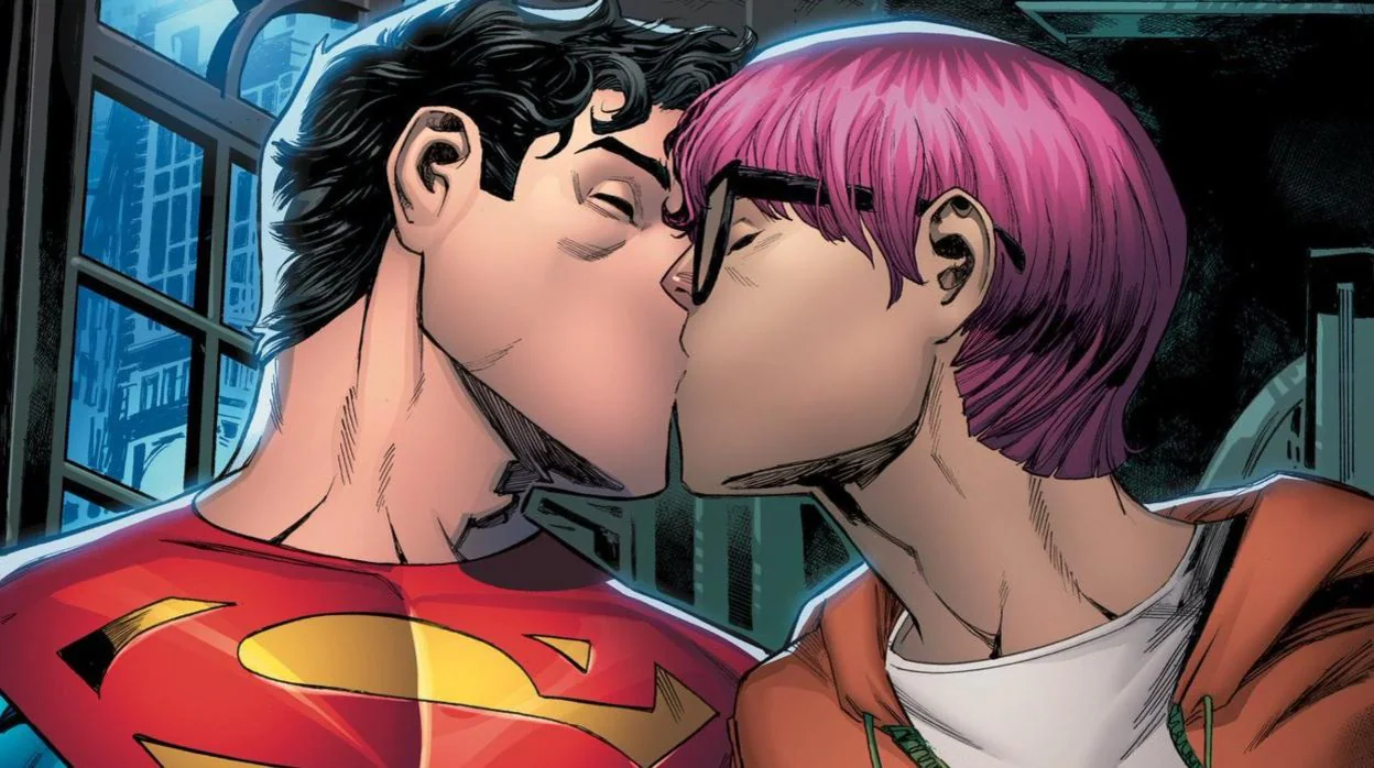 Jon Kent, hijo de Clark Kent y Lois Lane, besa a su novio en el nuevo cómic protagonizado por el superhéroe