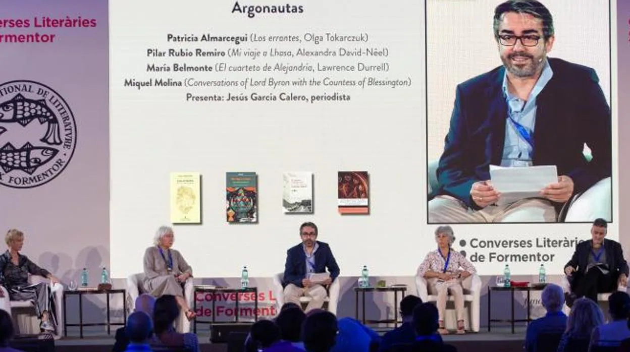 Patricia Almarcegui, Pilar Rubio Remiro, Jesús García Calero,María Belmonte y Miquel Molina, durante la conversación literaria del Formentor