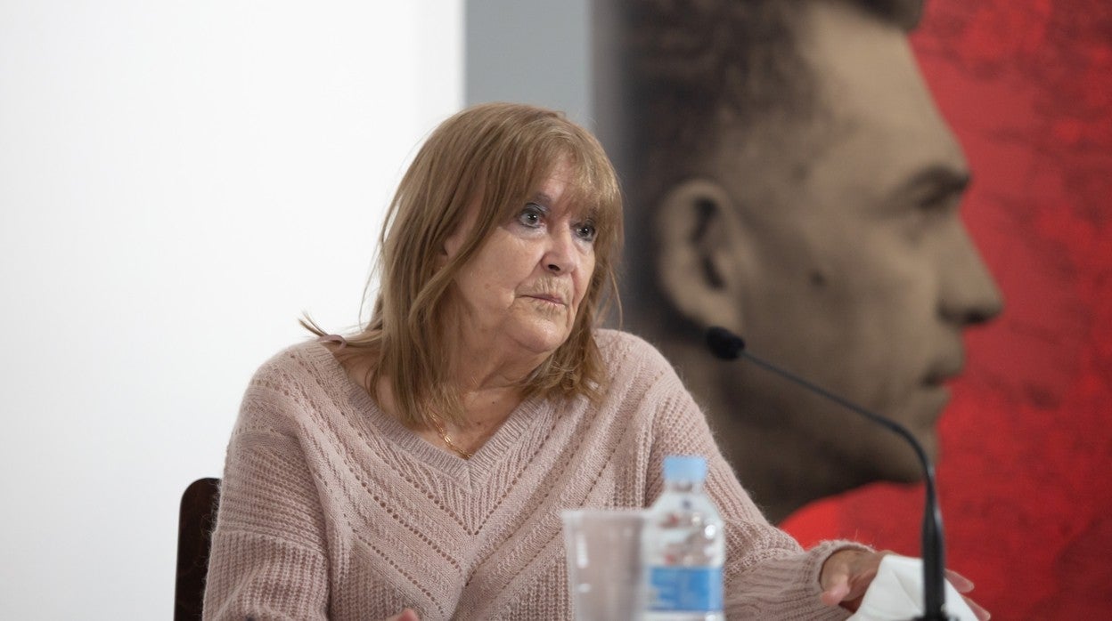 María Isabel Cintas, autora de la biografía de Chaves Nogales