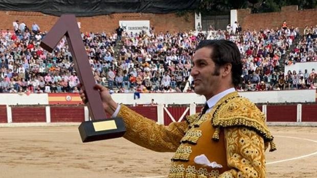 Triple triunfo de Morante, Urdiales y De Justo en Arenas de San Pedro