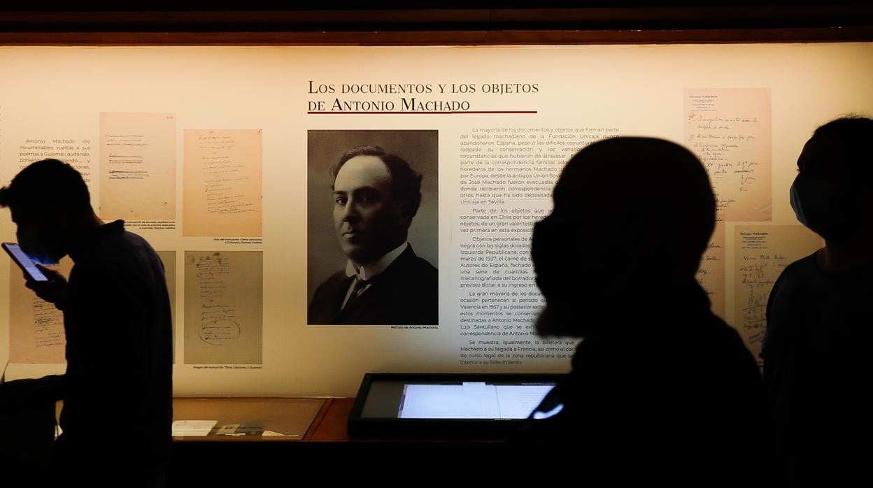 La imagen de Antonio Machado, en una de las salas de la Fundación Unicaja