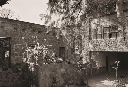 Diego Rivera y Frida Kahlo en la Casa Azul, Coyoacán, Ciudad de México, ca. 1952. Fotografía: Guillermo Zamora