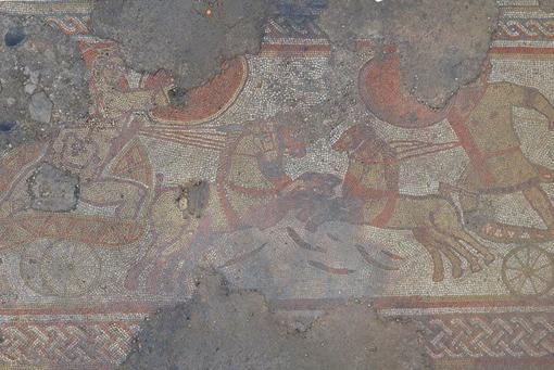 Descubren en Reino Unido un sorprendente mosaico romano que representa una parte de la Ilíada
