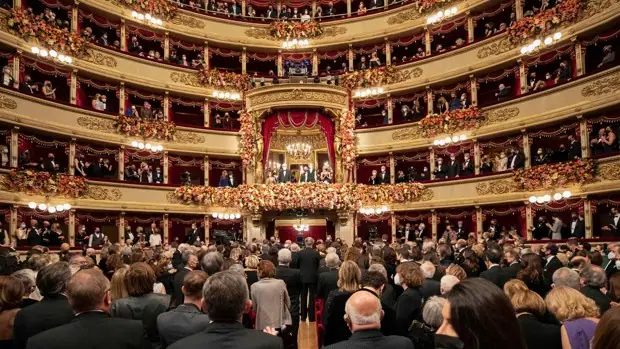 La Scala de Milán recupera la normalidad y celebra de nuevo su 'prima' a teatro lleno