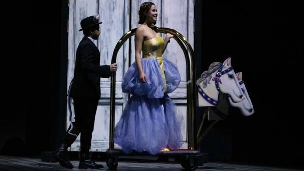 La ópera para escolares y familias vuelve este viernes al Maestranza con 'La Cenicienta', de Pauline Viardot