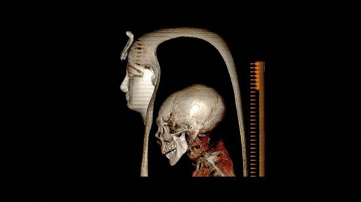 La cabeza del faraón Amenhotep I tras la máscara