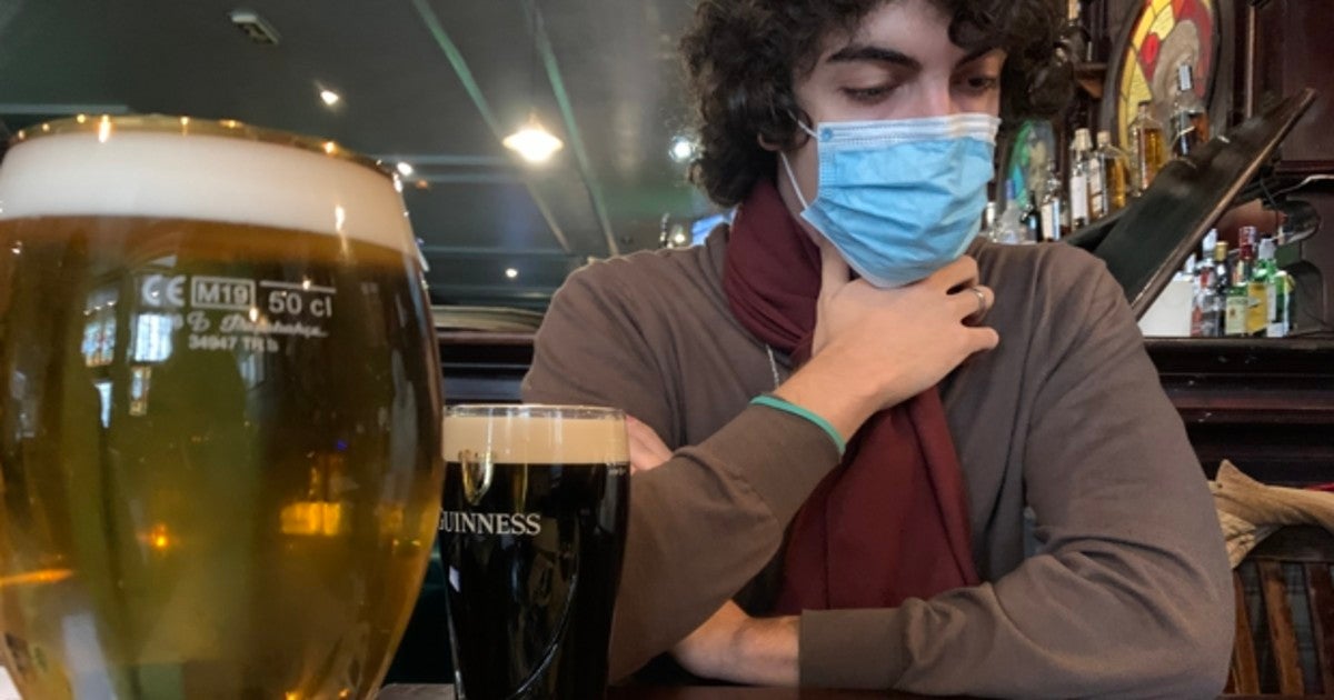 Diego Garrido en un encuentro con periodista en el Pub Jame Joyce, en Madrid.