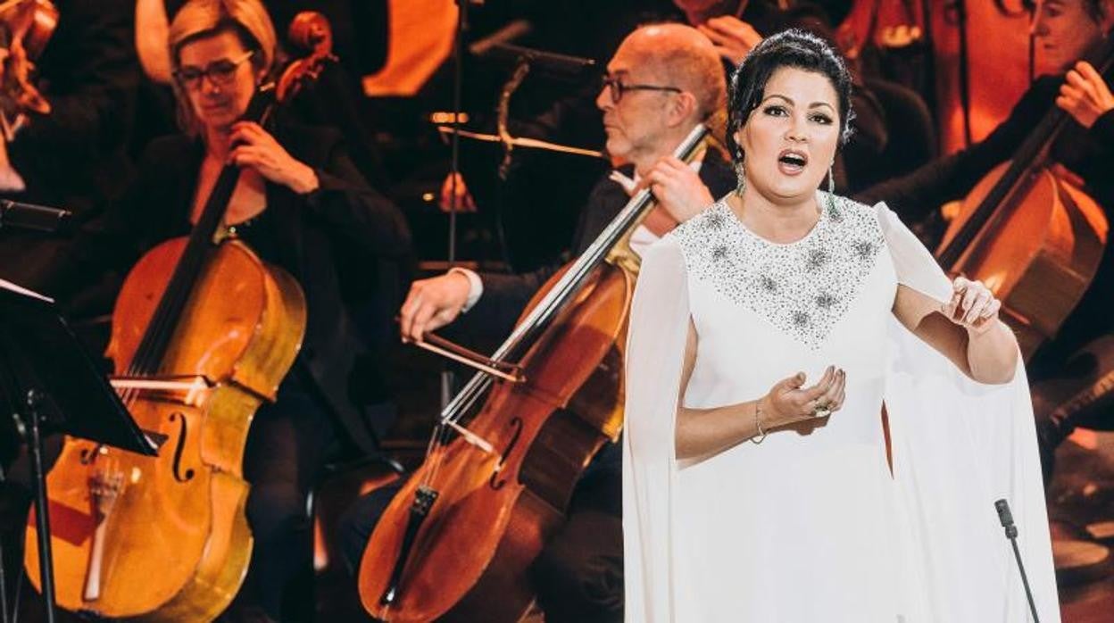 La cantante soprano rusa Anna Netrebko