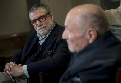 Los artistas, durante la conversación