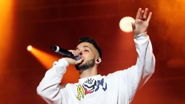 Noche agridulce para C. Tangana: dos premios Odeón de siete nominaciones, y cancelación en Lollapallooza