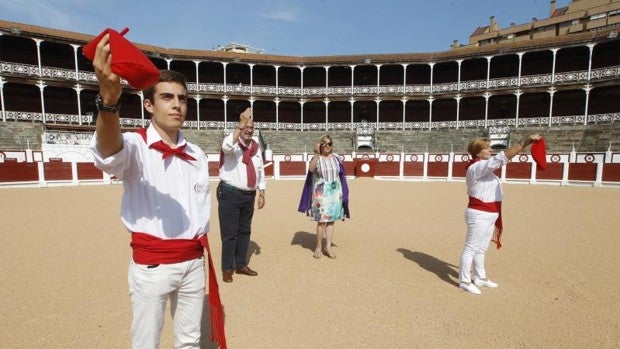 La alcaldesa de Gijón ve casi imposible que haya eventos este verano en la plaza de toros «por motivos de seguridad»