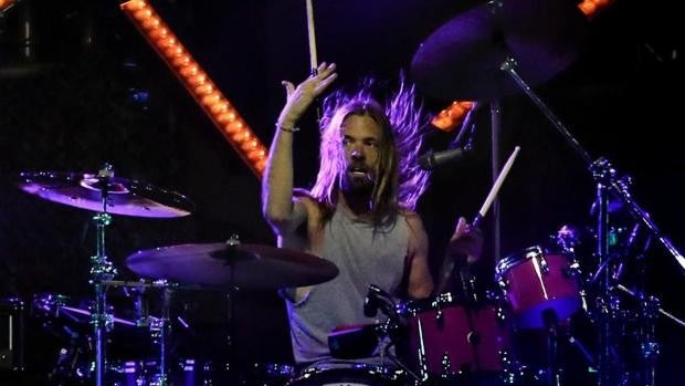 El baterista de Foo Fighters consumió opioides, marihuana y antidepresivos antes de morir