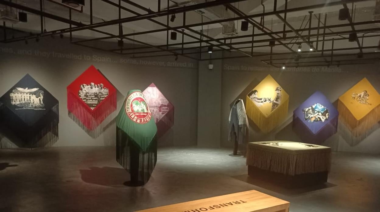 Detalle del montaje de la exposición en Sevilla