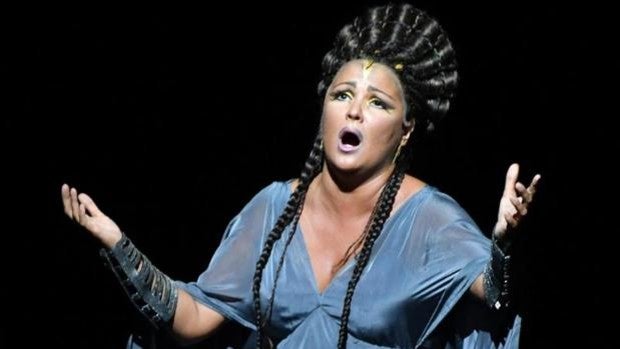 La soprano rusa Anna Netrebko condena ahora la guerra de Ucrania y vuelve a actuar en Europa