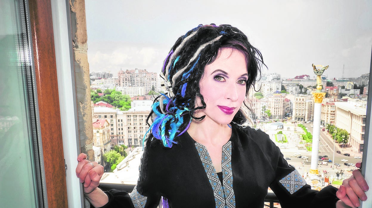 Sofi Oksanen (1977), autora finlandesa de raíces estonias