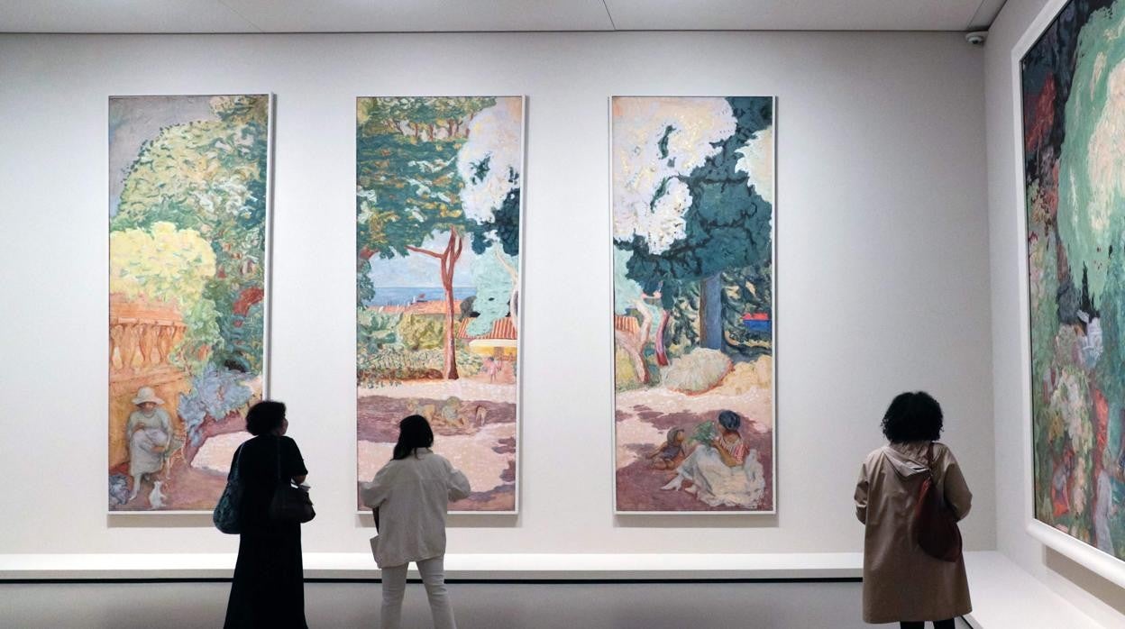 Cuadros del pintor francés Pierre Bonnard en la exposición de la colección Morozov en la Fundación Louis Vuitton de París