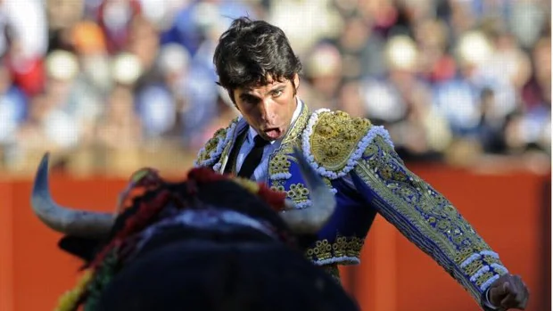 La corrida de Sevilla, en directo | Toros de Matilla para Diego Urdiales, Cayetano y Paco Ureña