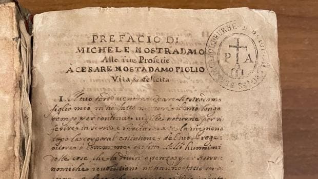 Italia recupera un manuscrito robado de las profecías de Nostradamus