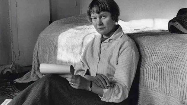 Inmensa y oceánica Iris Murdoch