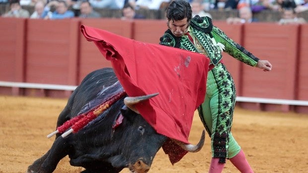 Morante, autor de la mejor faena; El Juli, triunfador de la Feria de Abril