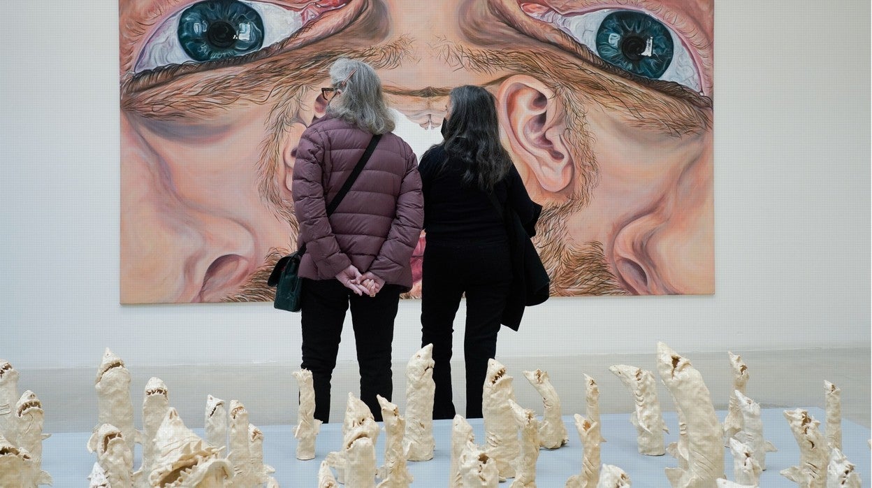 El 'elefante' de Katharina Fritsch en el Pabellón Central