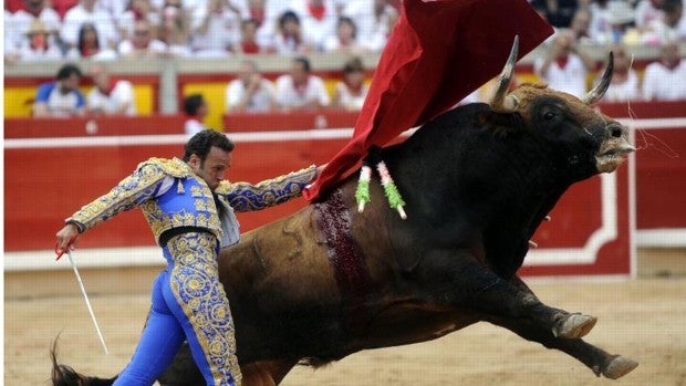 Todos los carteles de la Feria de San Fermín en el centenario de la plaza de Pamplona