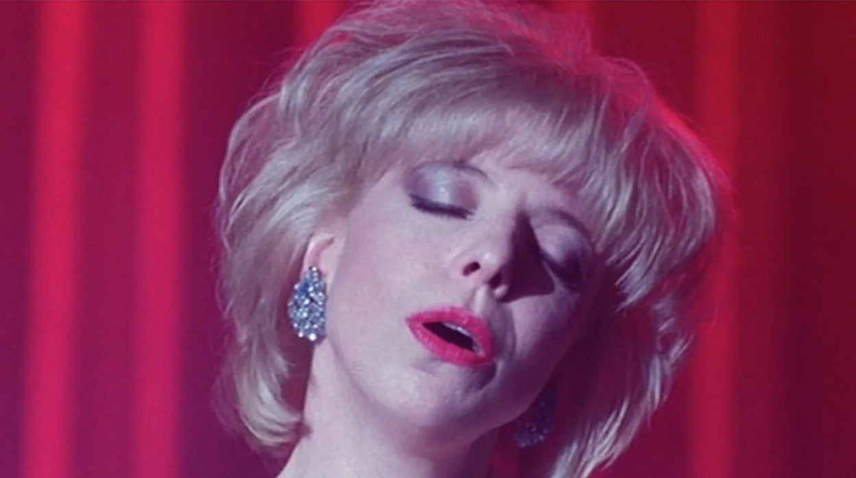 Julee Cruise, en una secuencia de 'Twin Peaks'