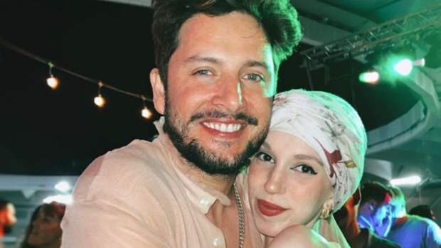 El emotivo vídeo en el que Manuel Carrasco le dedica una canción a una joven con cáncer