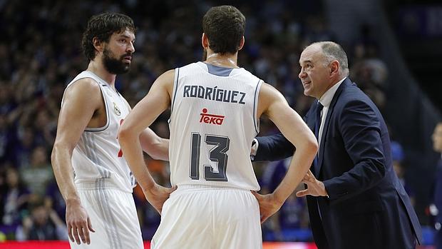 Llull y Sergio Rodríguez, junto a Pablo Laso