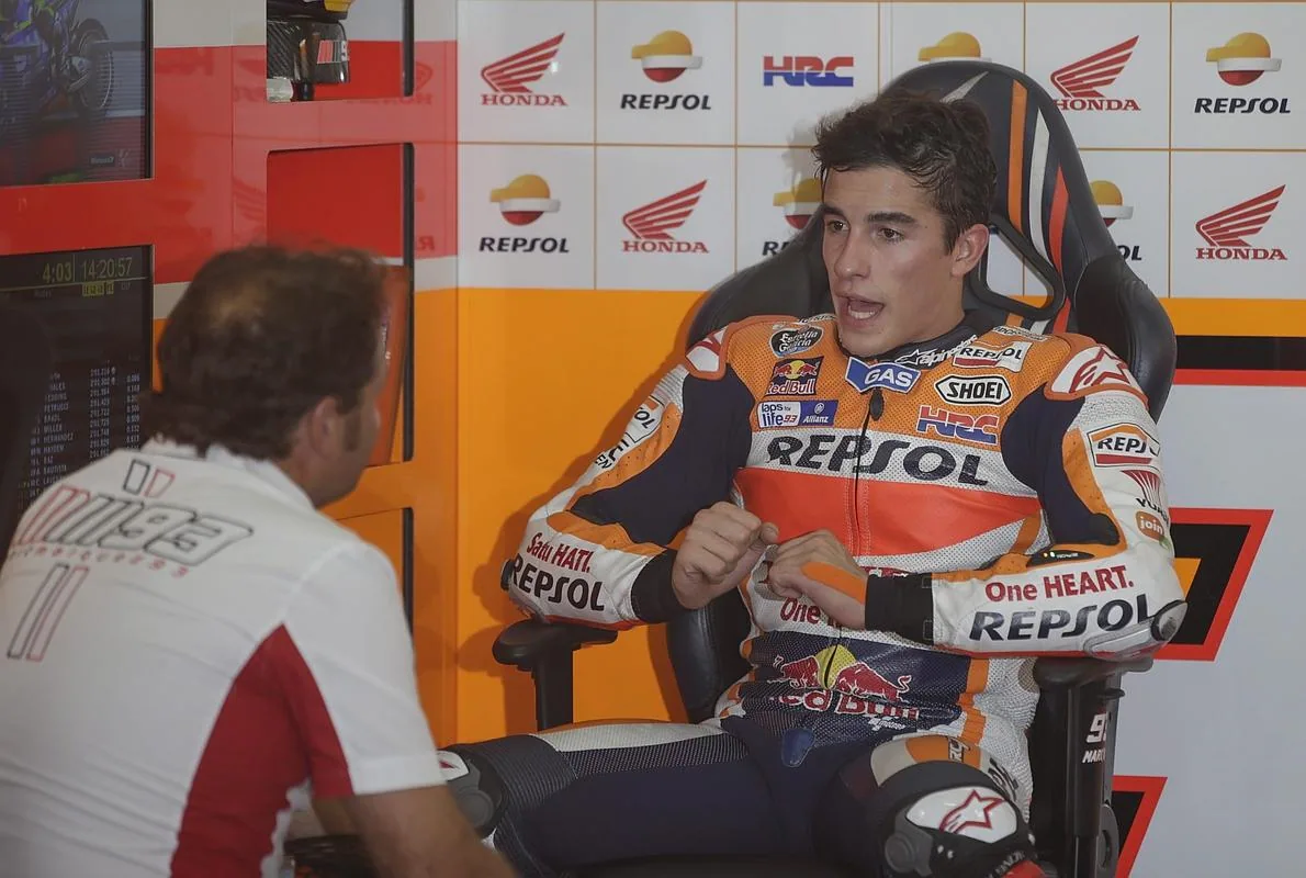 Márquez: «Prefiero no decir lo que me ha dicho Rossi»