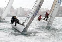 &quot;Tamborilero&quot; se afianza en el Trofeo de Otoño