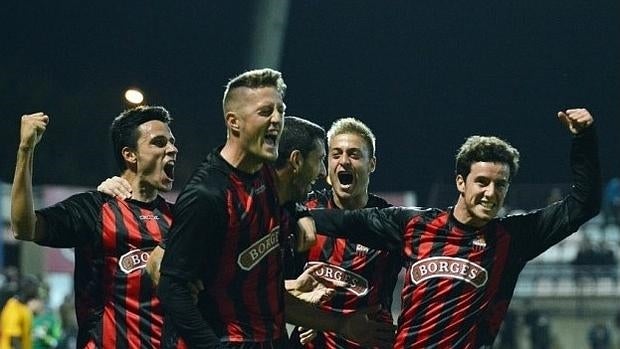 Los jugadores del Reus, rival del Atlético, celebran un gol