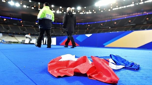 Suspenden el Inglaterra-Francia tras los atentados en París