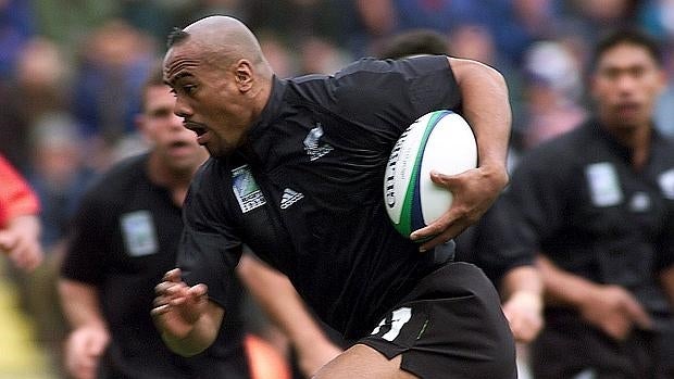 Jonah Lomu, con los All Blacks