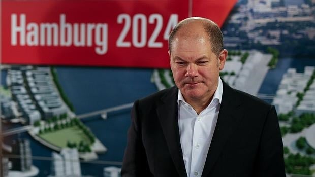 El alcalde de Hamburgo, Olaf Scholz , desolado