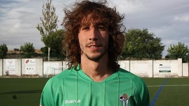 Javi Barrio, con la camiseta del Guijuelo