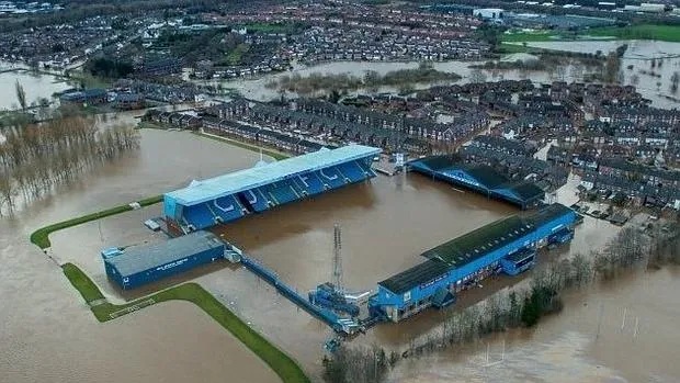 La imagen del estadio del Carlisle cubierto de agua