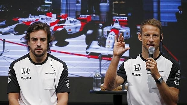 Button se queda en McLaren porque ve «grandes mejoras en el horizonte»