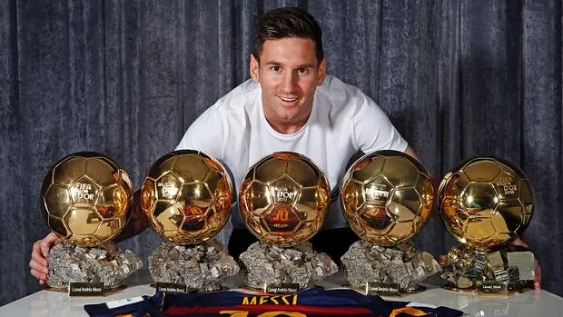Messi, con sus cinco balones de oro
