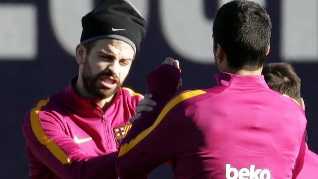 Piqué, en el entrenamiento del Barcelona