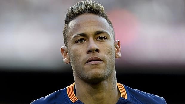 Neymar y su padre, indignados: «Es hora de decir basta»