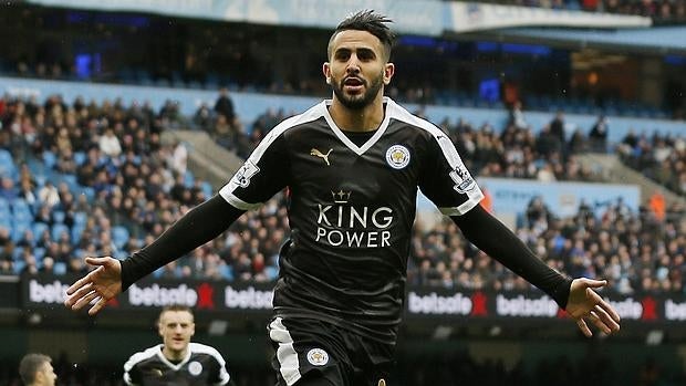 Mahrez, celebrando su brillante tanto