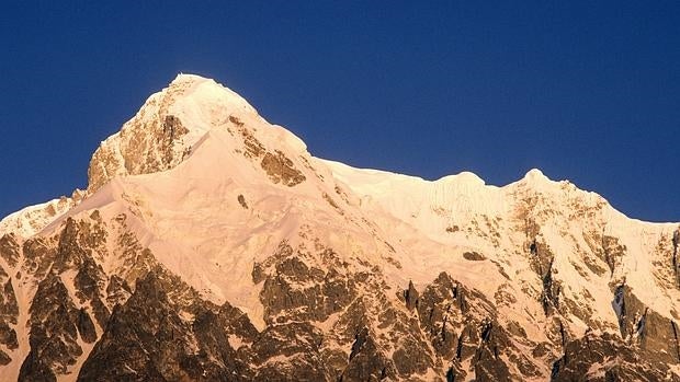 Txikon derrota a la montaña asesina en invierno