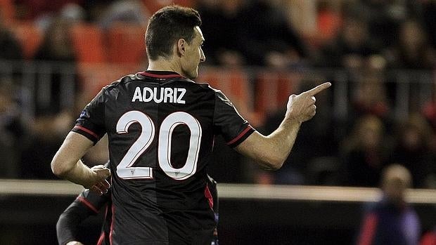 Aduriz amarga a un buen Valencia