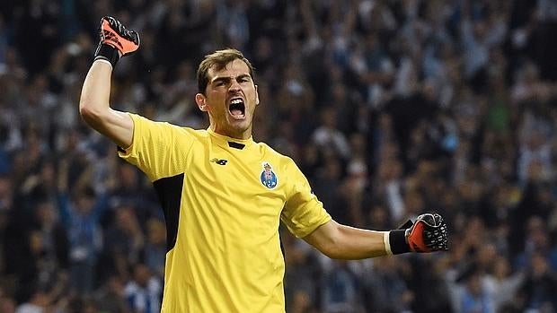 El presidente del Oporto atiza al Madrid por Íker Casillas