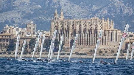 Impresionante día de regatas en Palma