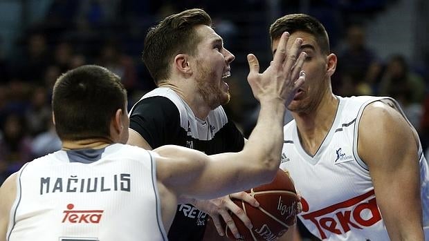 El Real Madrid somete al Bilbao